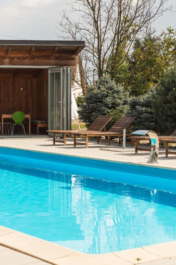 Vila Izabela Križevci pri Ljutomeru Exteriör bild